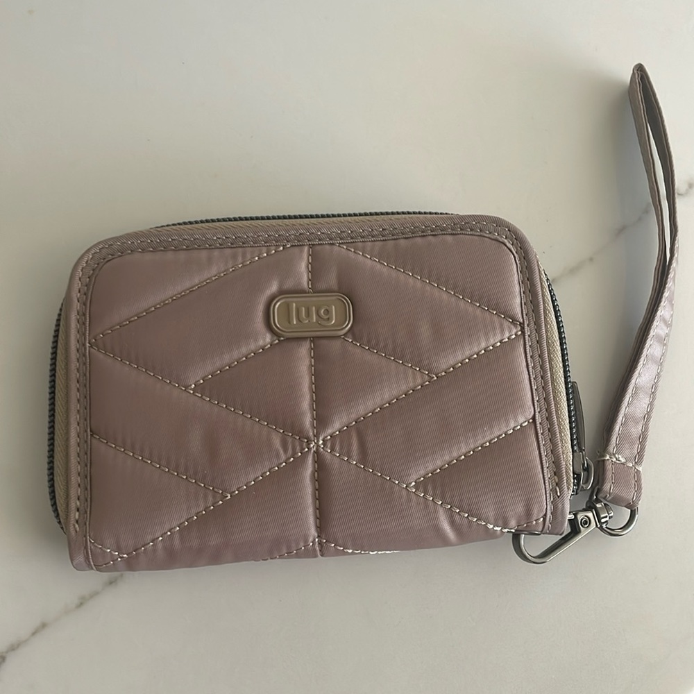 lug small wallet, new, light brown 💕